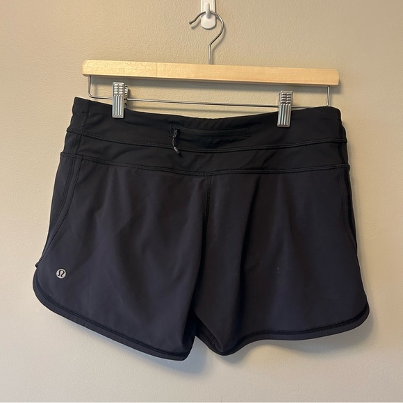SOLD - Lululemon Black Athletic Shorts Size 6 - Picture 4 of 11
